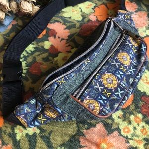 SOLD/////Vintage Printed Fanny Pack